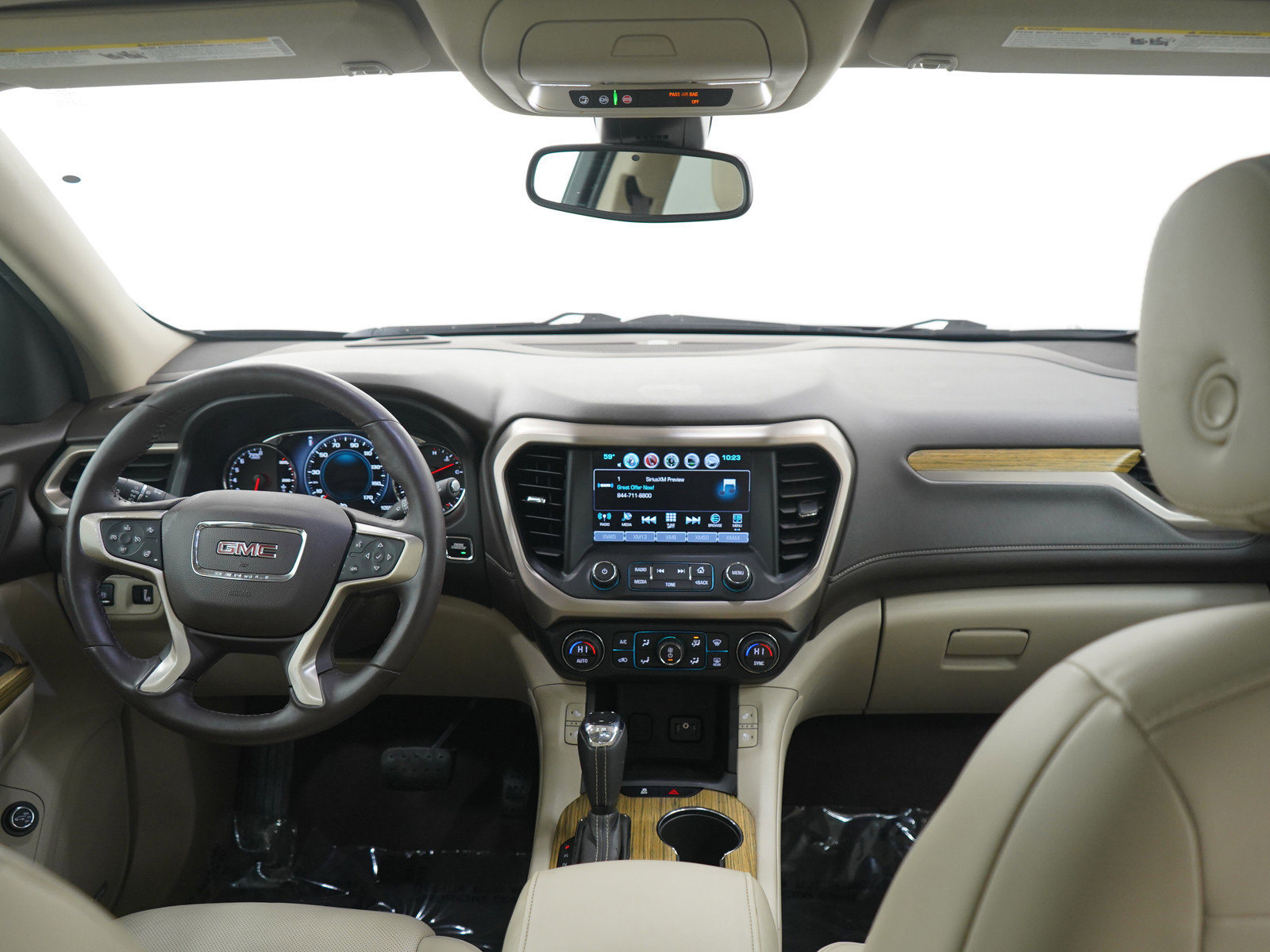 Used 2018 GMC Acadia Denali w/ Technology Package image 14