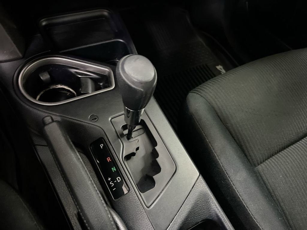 Used 2017 Toyota RAV4 LE image 17