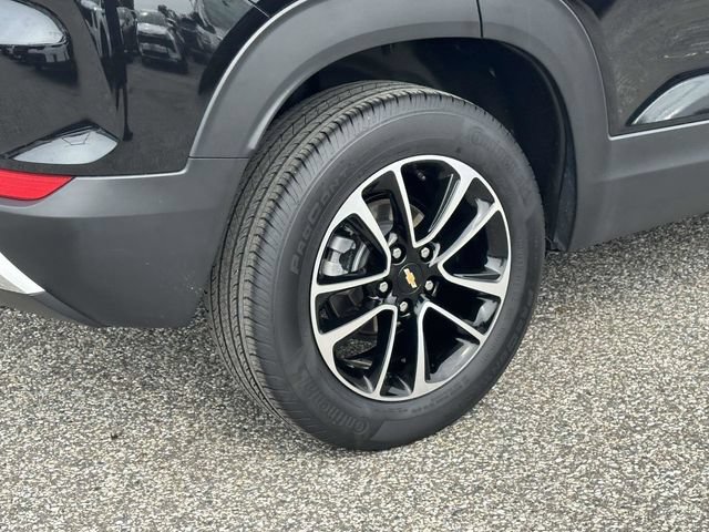 Used 2025 Chevrolet TrailBlazer LT AWD/4WD image 30