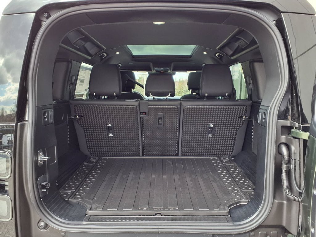 Certified 2026 Land Rover Defender 110 S AWD/4WD image 26