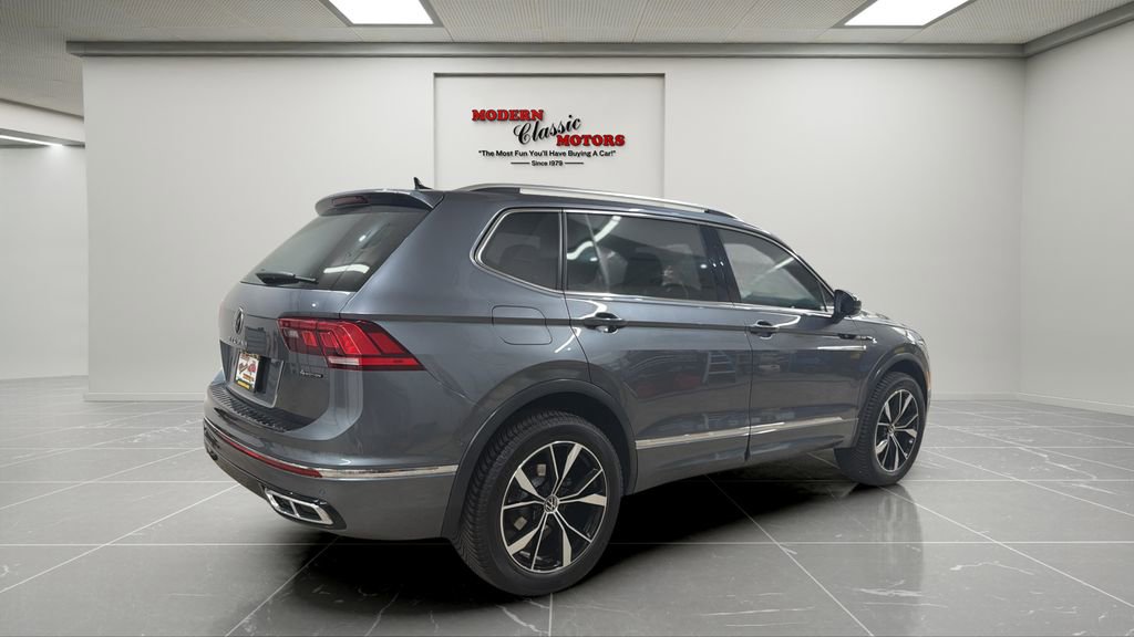 Used 2023 Volkswagen Tiguan SEL R-Line image 5