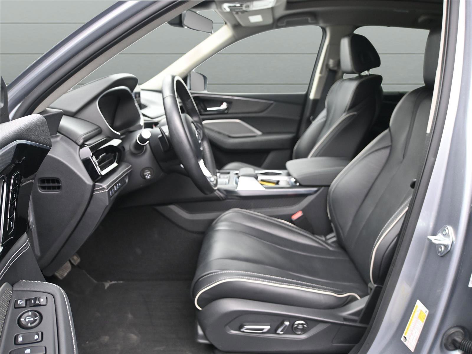 Used 2024 Acura MDX SH-AWD w/ Advance Package image 7