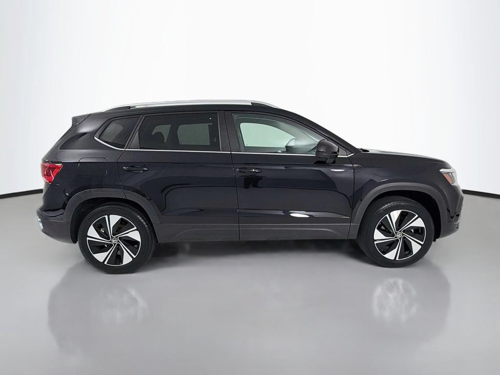 Used 2024 Volkswagen Taos SE AWD/4WD image 8