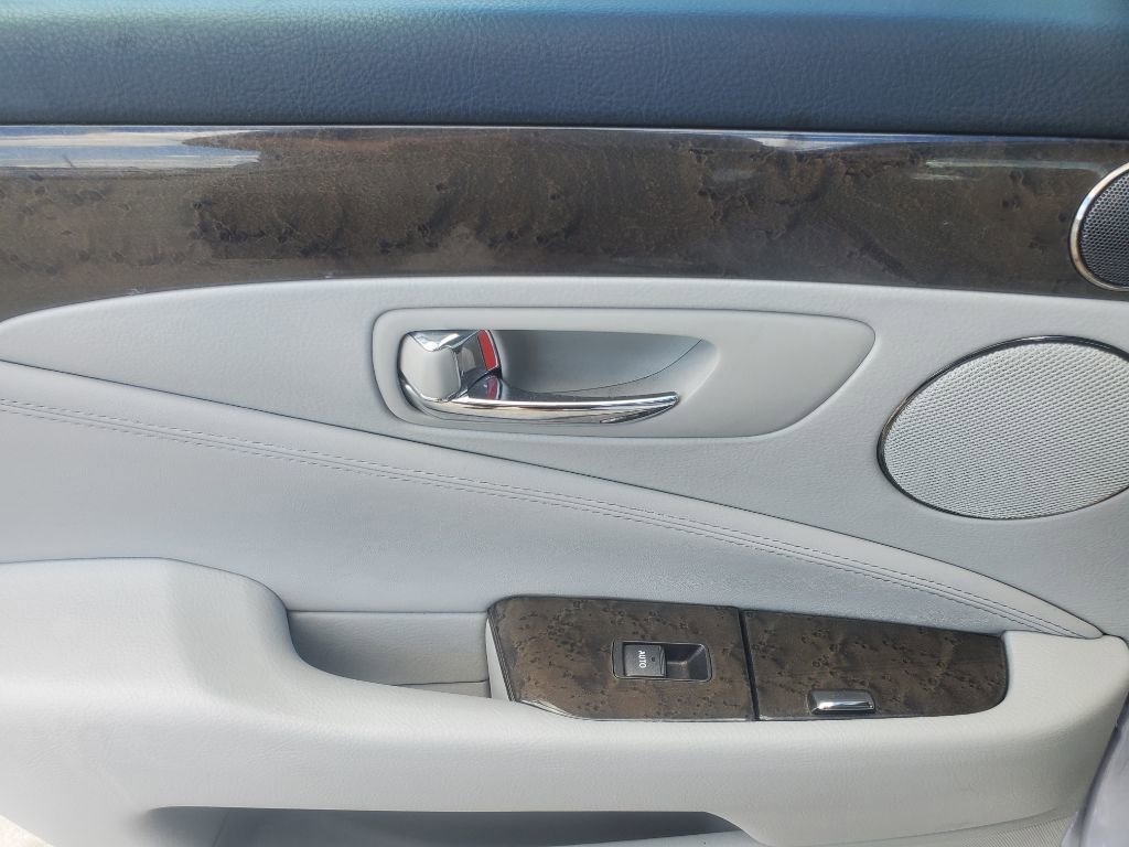 Used 2008 Lexus LS 460 Base image 24