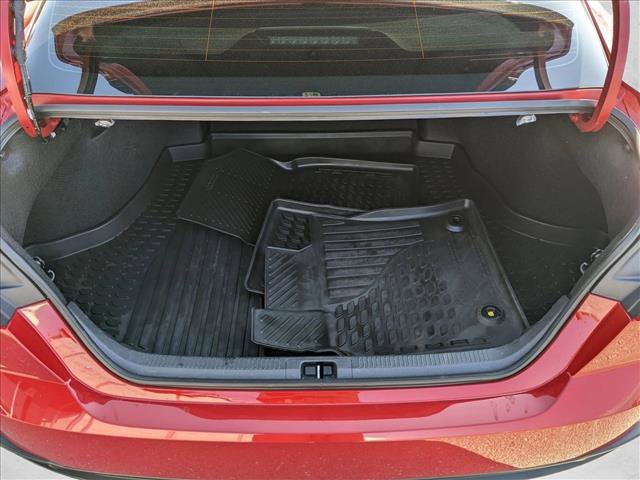 Used 2025 Toyota Camry SE image 6