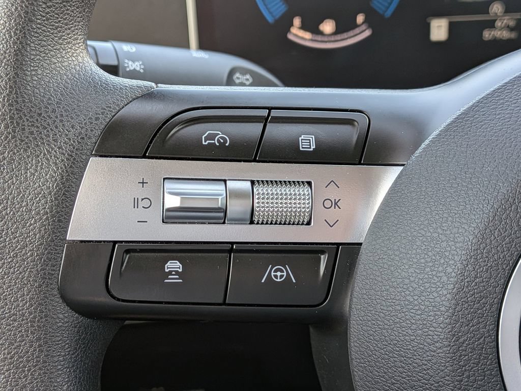 Used 2025 Hyundai Tucson SEL FWD image 28