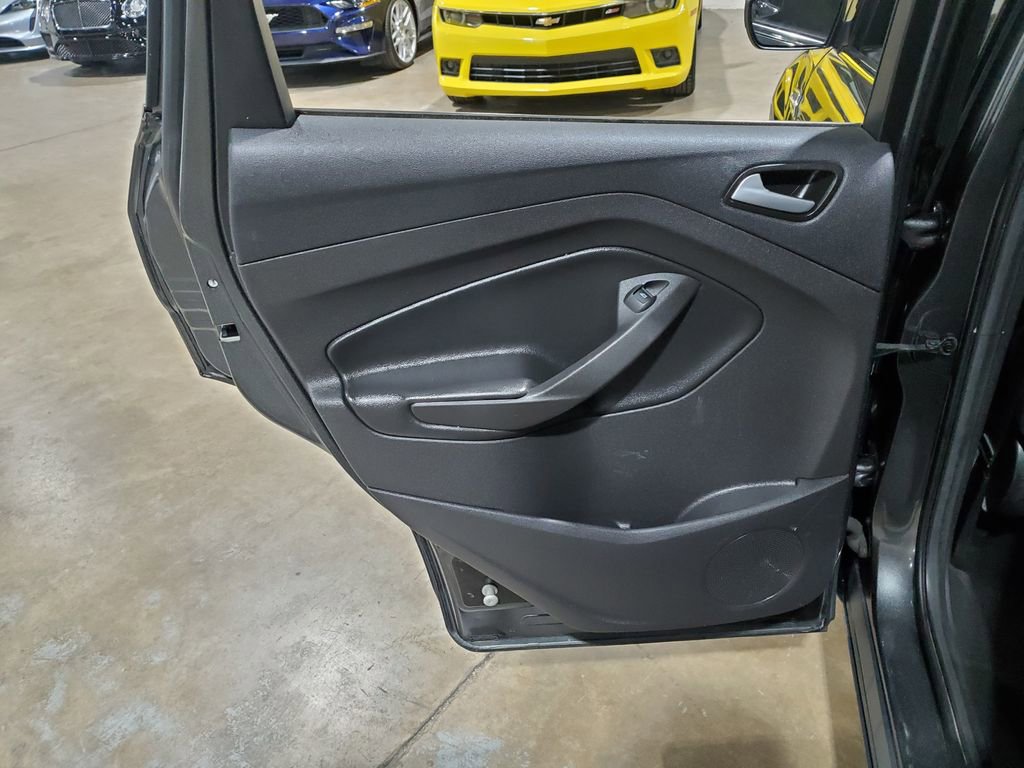 Used 2016 Ford Escape SE image 20