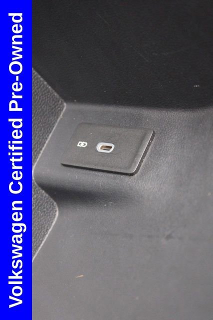 Used 2024 Volkswagen Atlas SE image 45