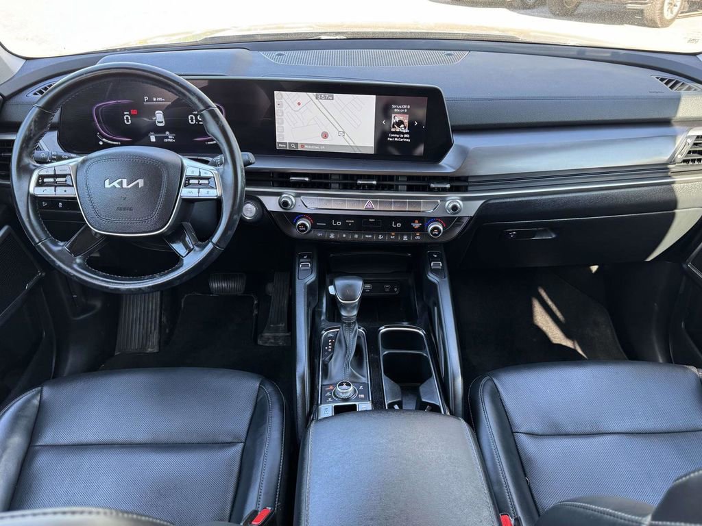 Used 2023 Kia Telluride S w/ S Sunroof Package image 3