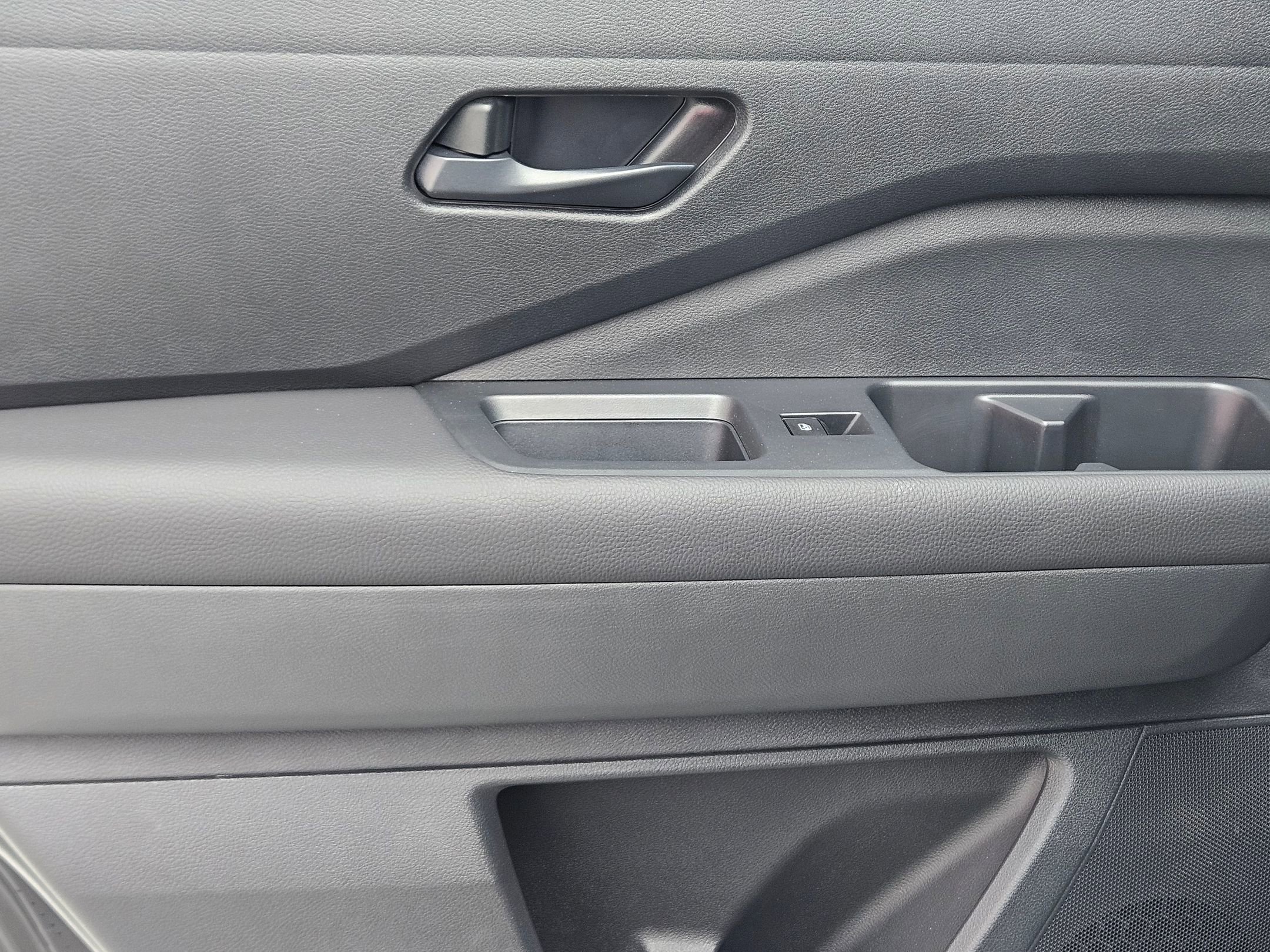 Used 2024 Nissan Pathfinder Rock Creek image 24