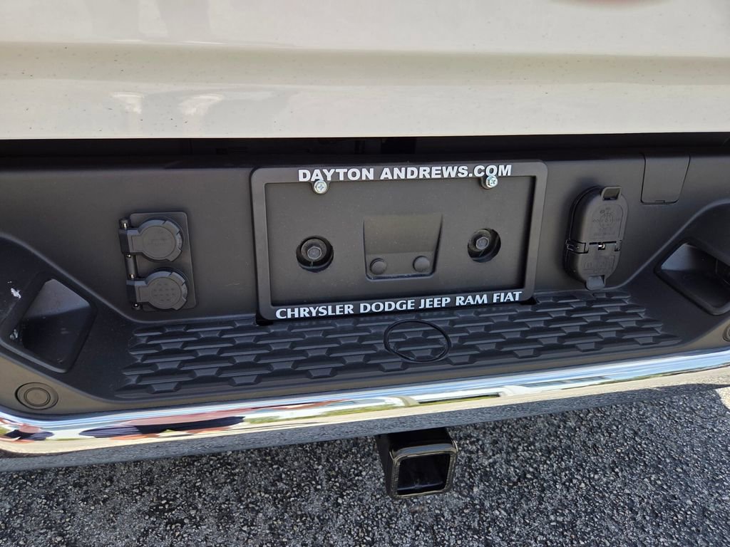 Used 2026 RAM 1500 Limited AWD/4WD image 10