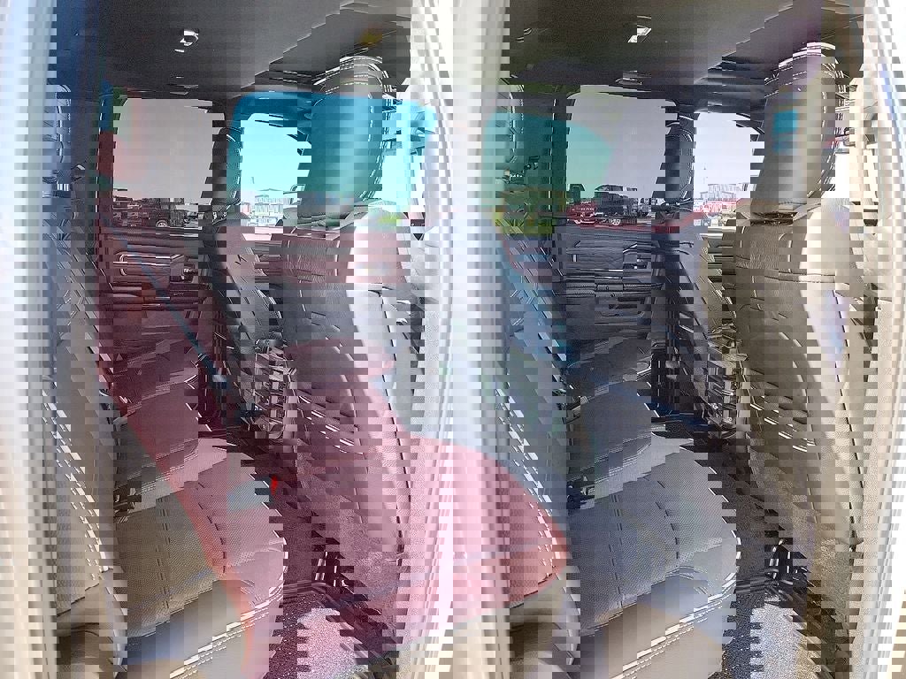 Used 2026 RAM 3500 Limited image 14