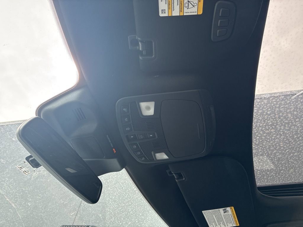 Used 2024 Ford Expedition Limited image 15