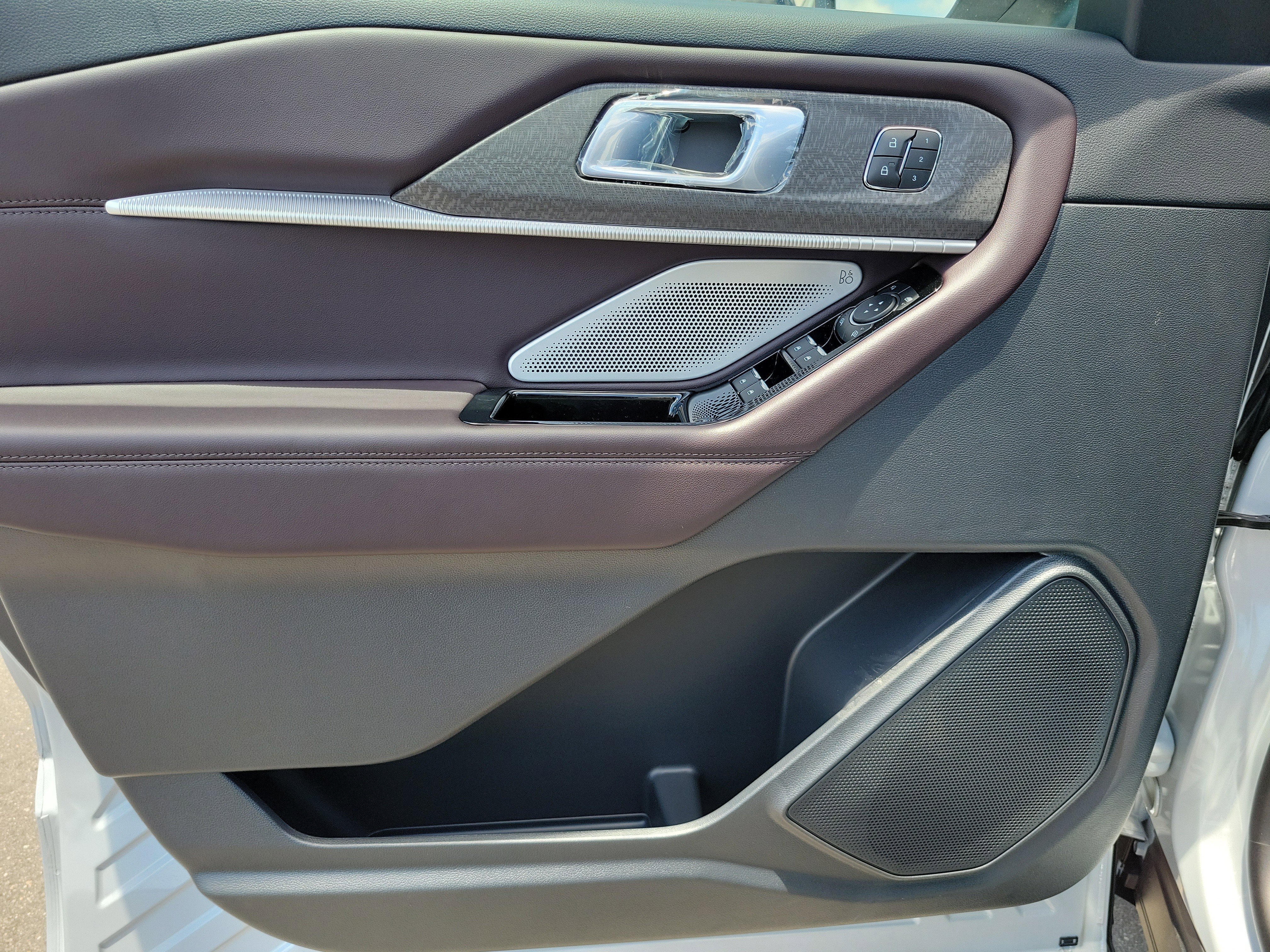 New 2026 Ford Explorer Platinum RWD image 12