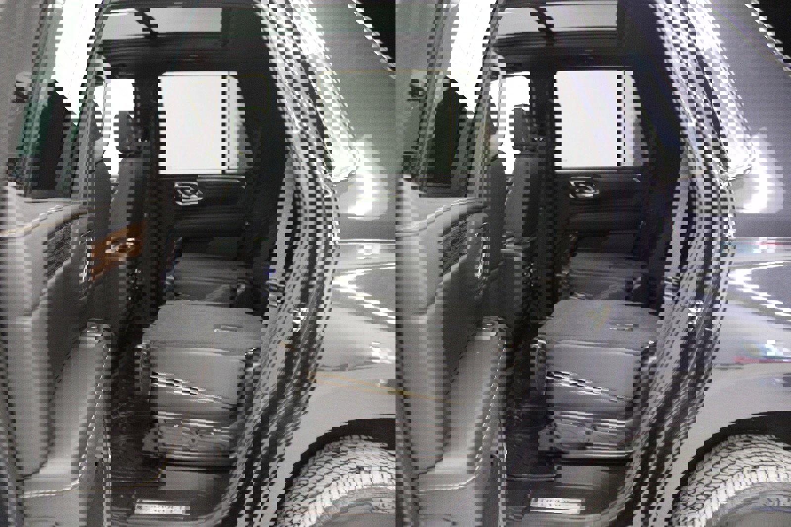 Used 2022 Chevrolet Tahoe Premier image 44