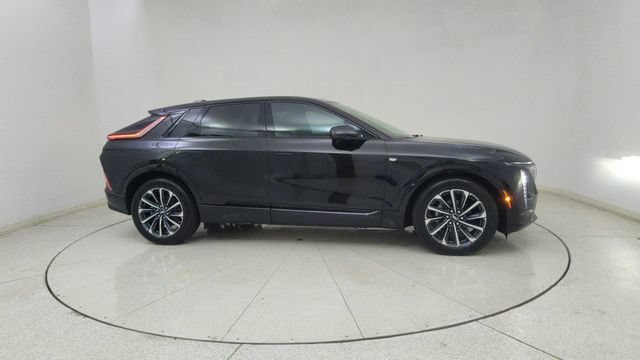 Used 2025 Cadillac Lyriq Sport AWD/4WD image 65