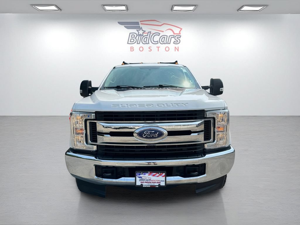 Used 2018 Ford F350 XLT w/ XLT Value Package AWD/4WD image 2