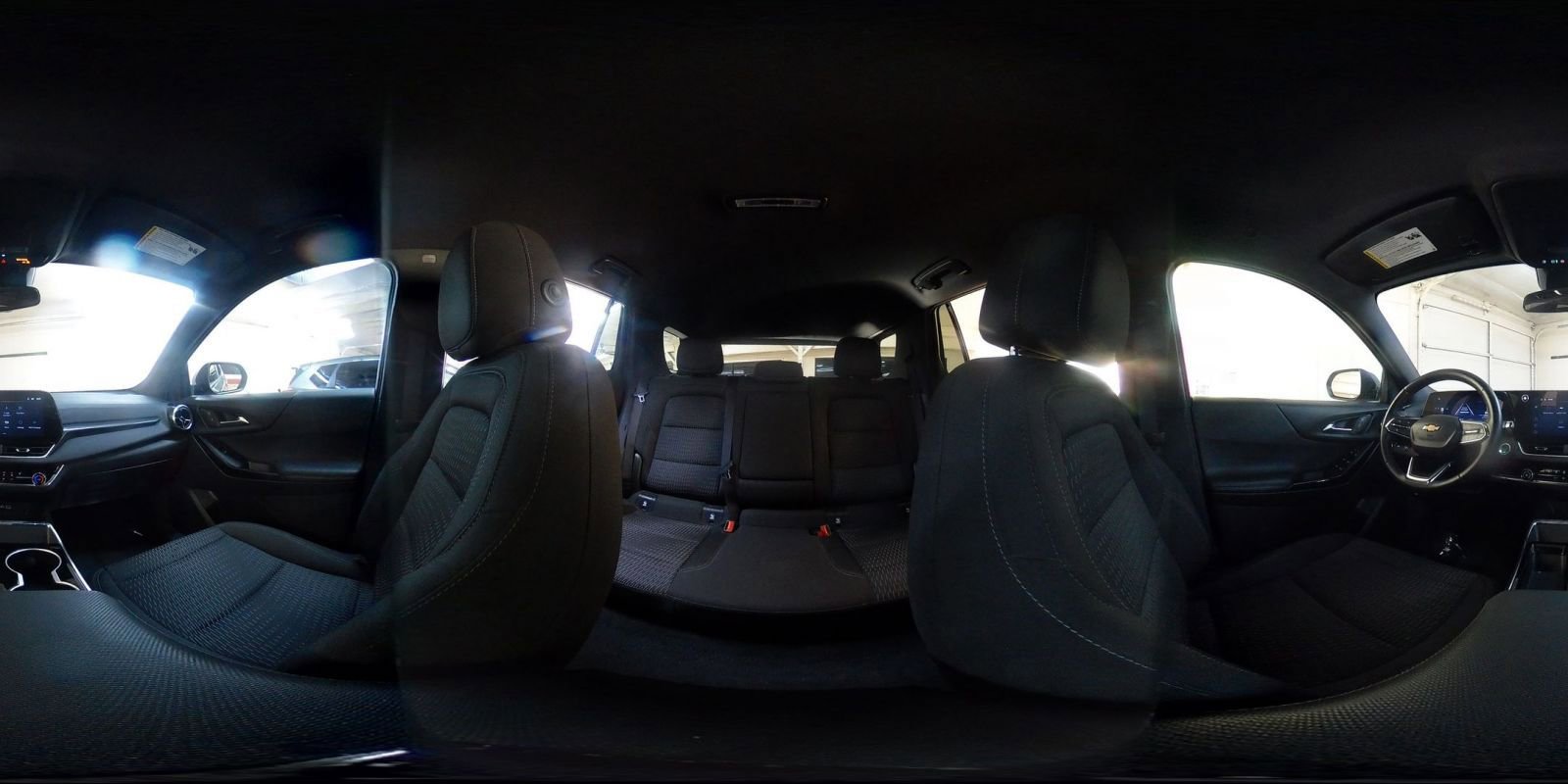 Used 2025 Chevrolet Equinox LT FWD image 42
