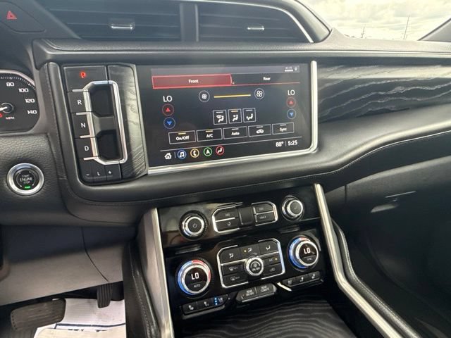 Used 2021 GMC Yukon Denali w/ Denali Premium Package AWD/4WD image 21