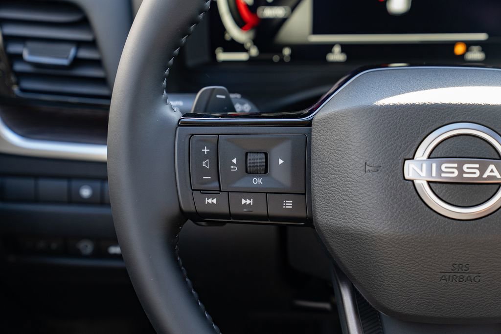 New 2026 Nissan Rogue Platinum AWD/4WD image 14