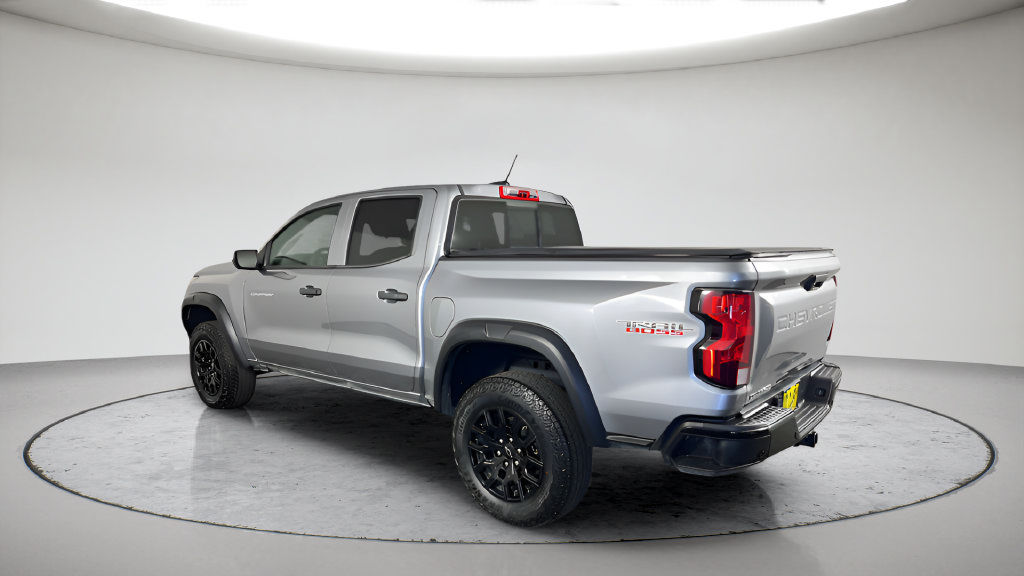 Used 2025 Chevrolet Colorado Trail Boss AWD/4WD image 12