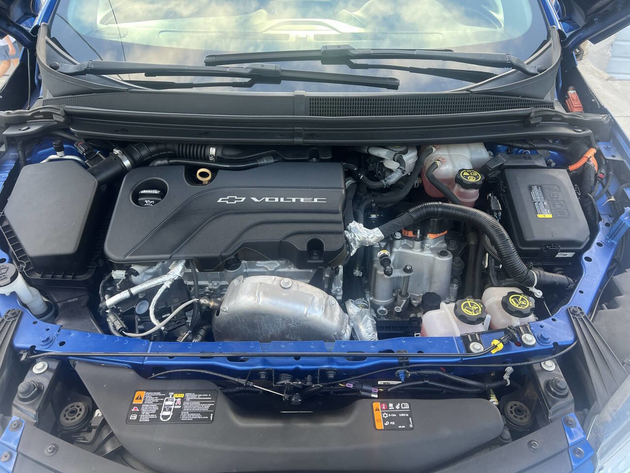 Used 2018 Chevrolet Volt LT FWD image 9