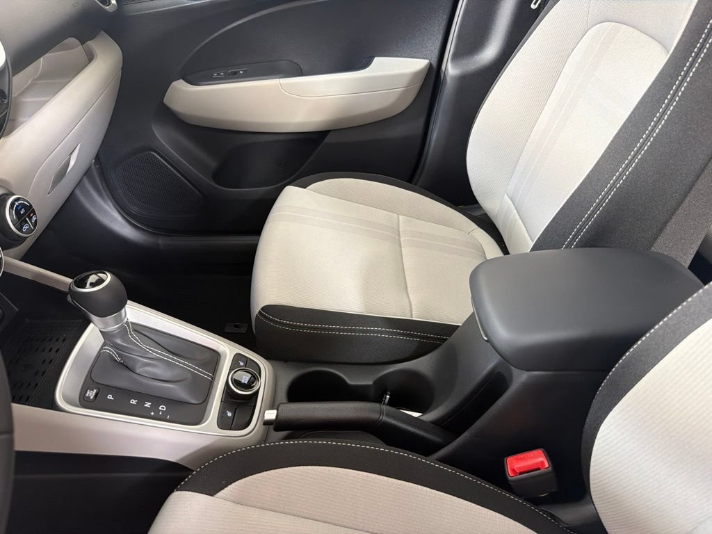 New 2026 Hyundai Venue SEL FWD image 22