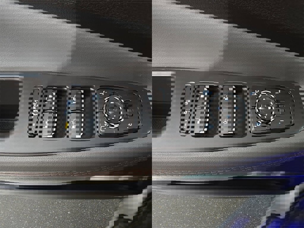 Used 2019 Hyundai Santa Fe Limited image 31