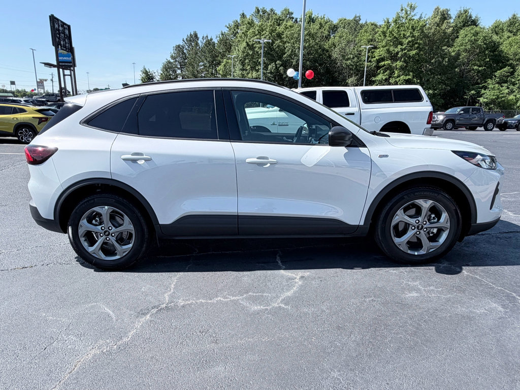 Used 2026 Ford Escape ST-Line FWD image 4
