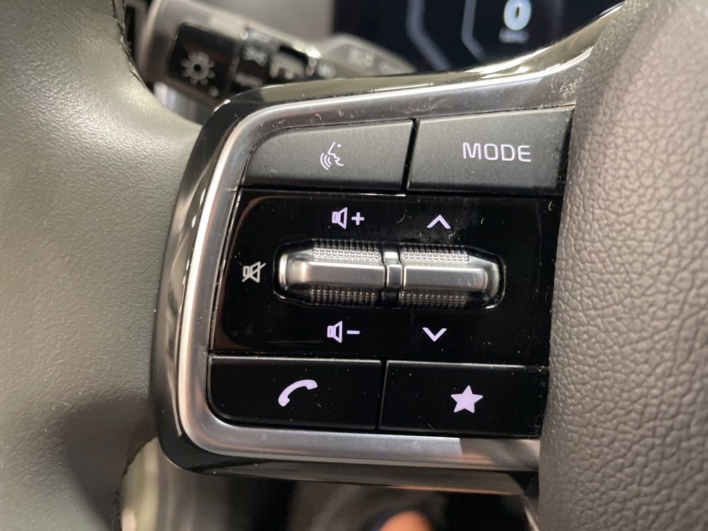 Certified 2024 Kia Sorento SX Prestige w/ Sage Leather Package image 24