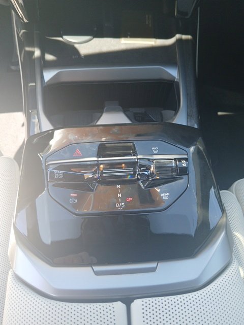 New 2027 BMW 740i xDrive w/ Executive Package AWD/4WD image 22
