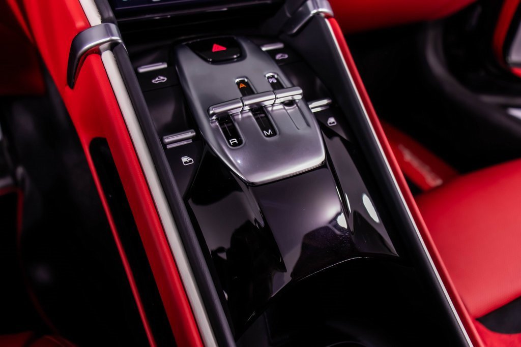 Certified 2024 Ferrari Roma Spider image 5