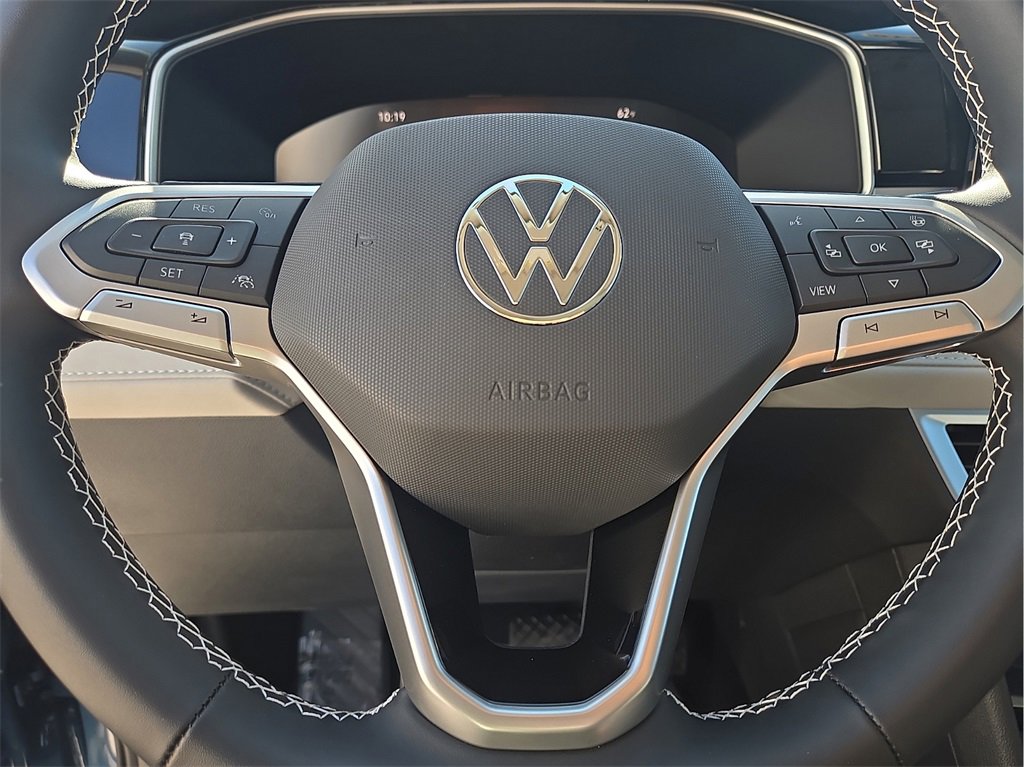 New 2026 Volkswagen Taos SE image 25