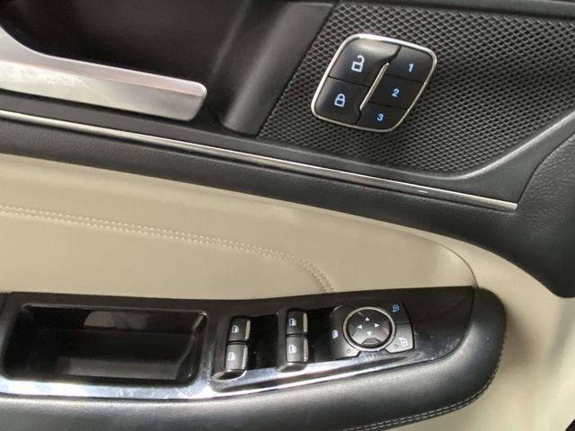 Used 2017 Ford Edge Titanium w/ Technology Package image 13