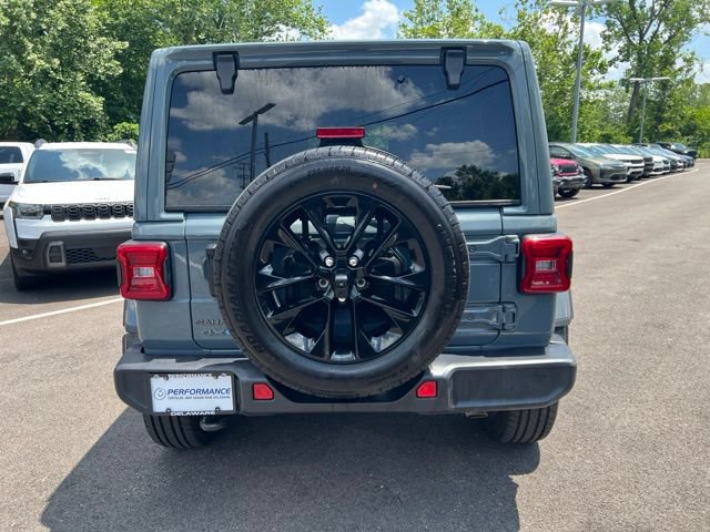 Used 2025 Jeep Wrangler Unlimited Sahara AWD/4WD image 30