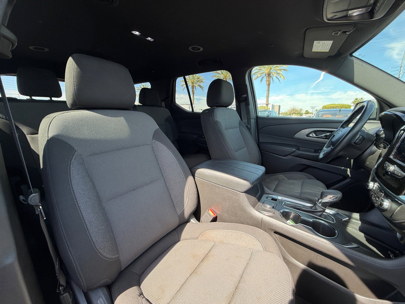 Used 2023 Chevrolet Traverse LT image 14