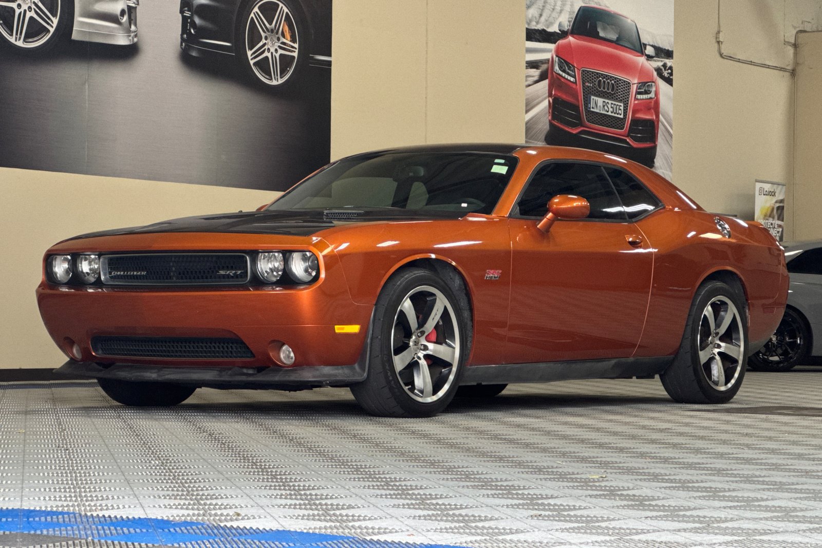 Used 2011 Dodge Challenger SRT8 w/ SRT Option Group II RWD image 8