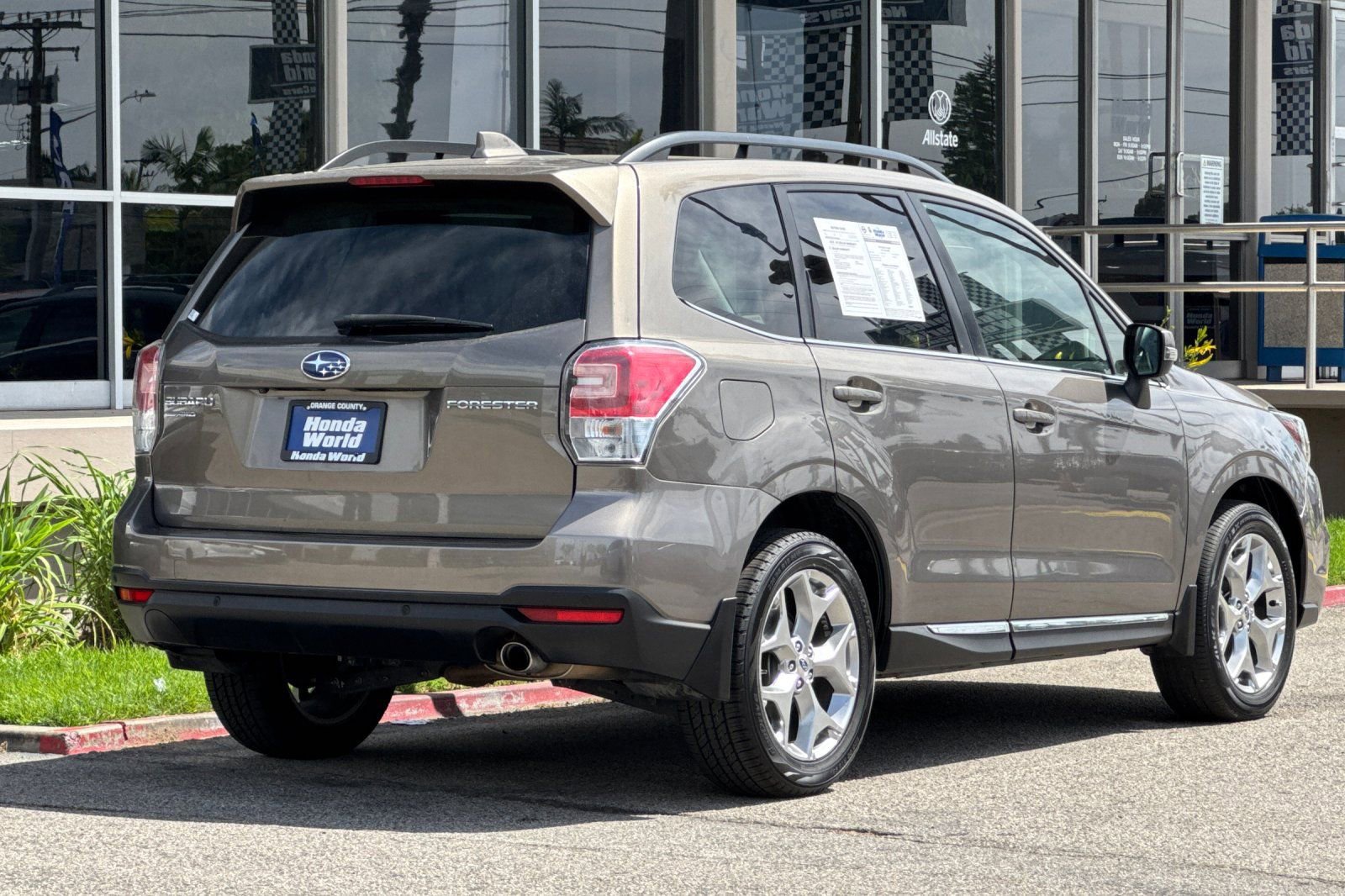 Used 2018 Subaru Forester 2.5i Touring w/ Popular Package #3B AWD/4WD image 4