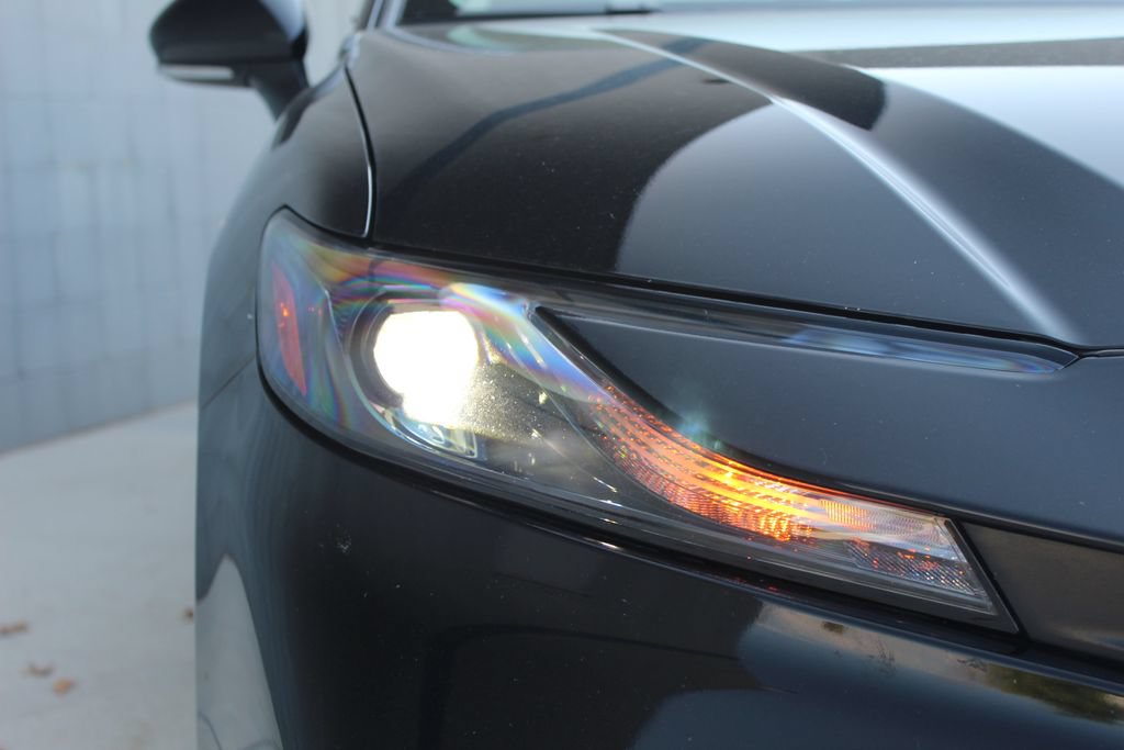 Used 2025 Toyota Camry LE FWD image 17
