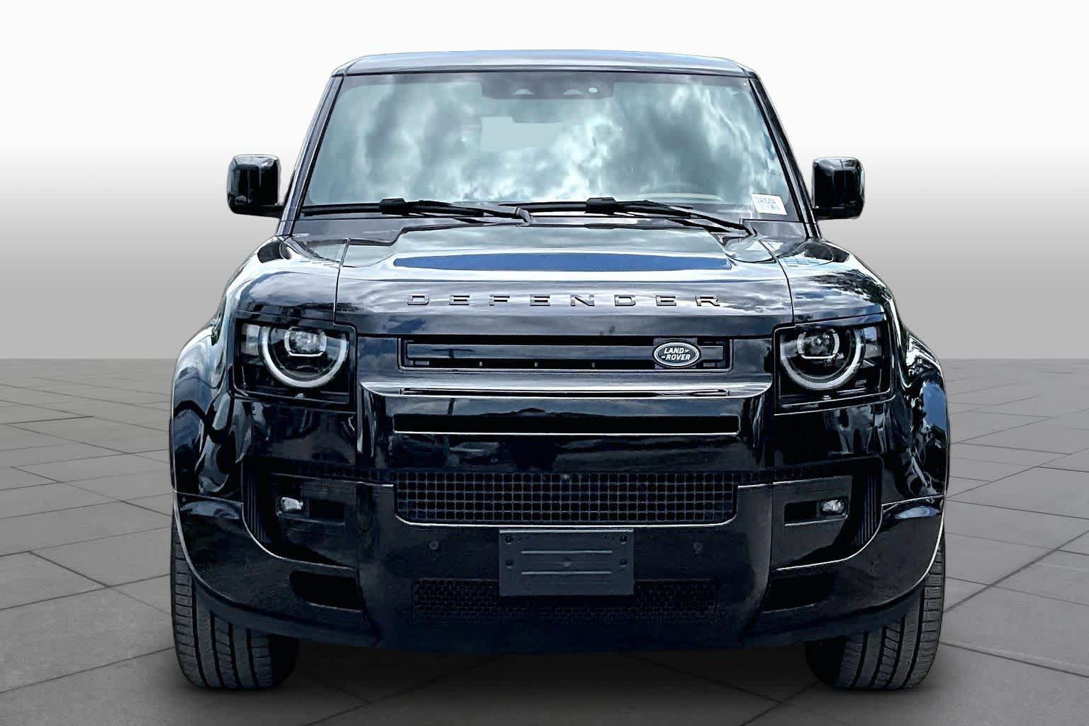 Used 2026 Land Rover Defender 110 V8 AWD/4WD image 7