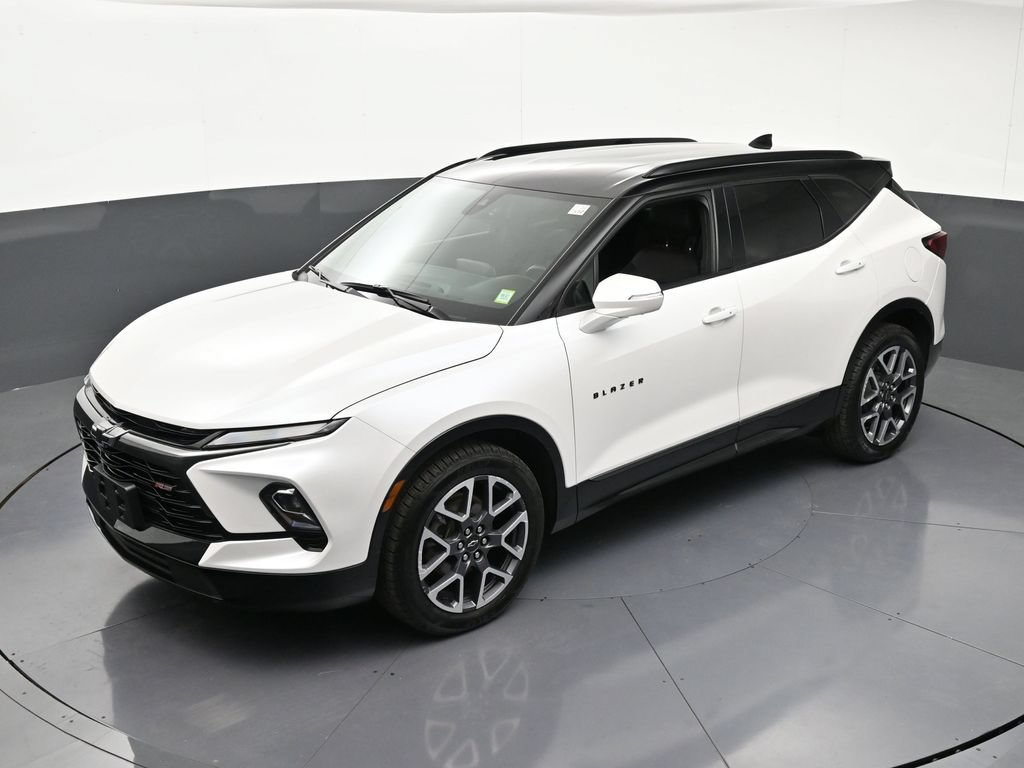 Certified 2023 Chevrolet Blazer RS w/ Driver Confidence II Package AWD/4WD image 16