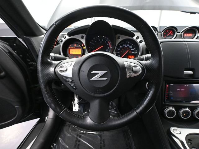 Used 2016 Nissan 370Z Coupe image 23