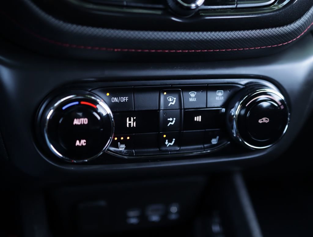 Used 2022 Chevrolet TrailBlazer RS w/ Convenience Package FWD image 15