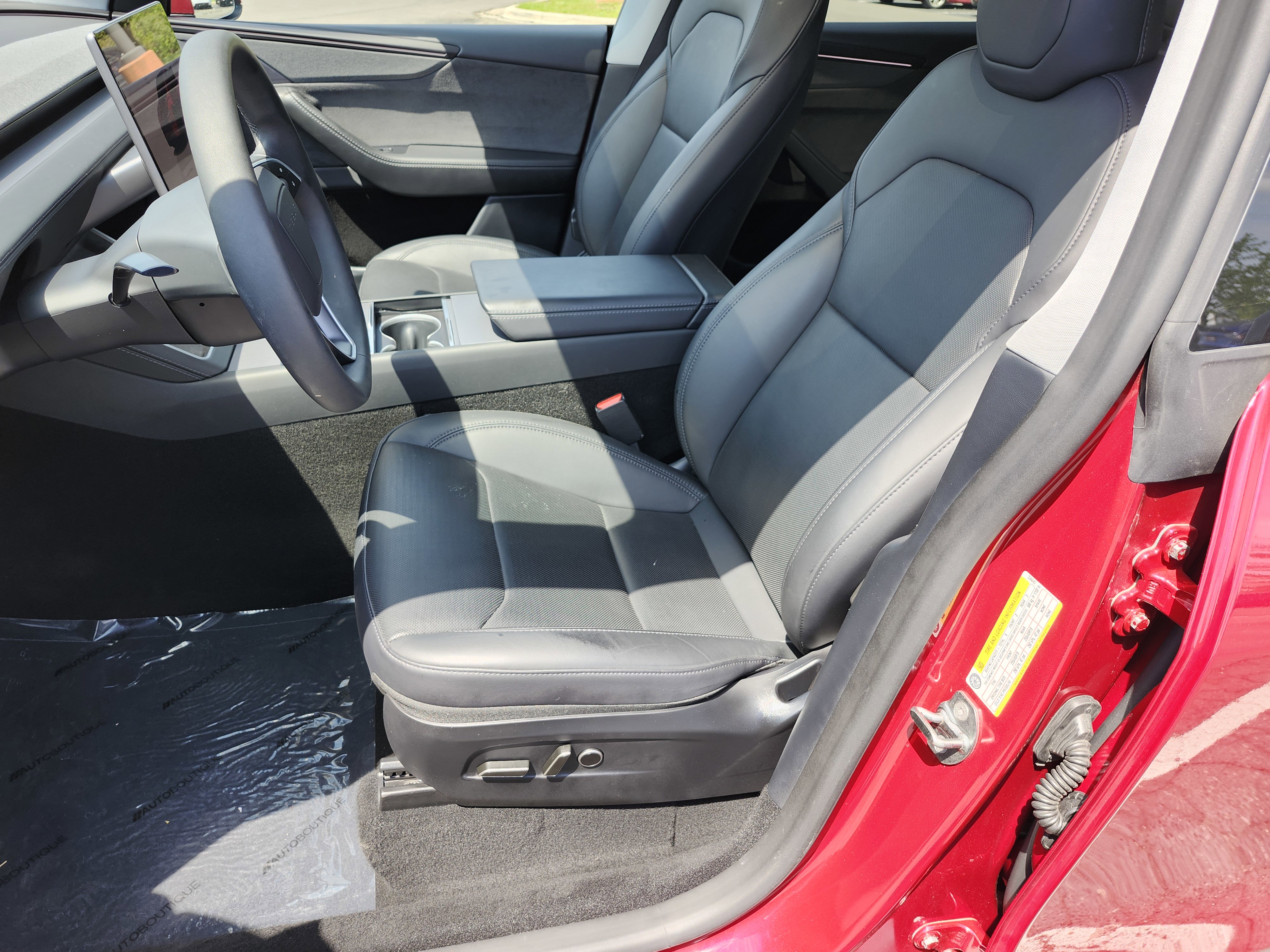 Used 2026 Tesla Model Y AWD image 24