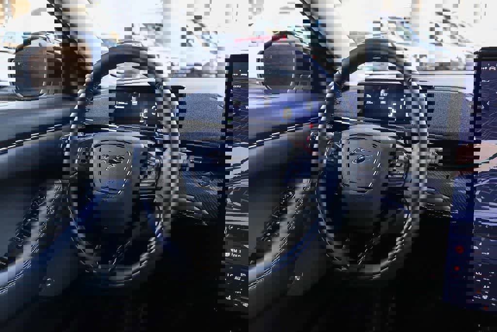 Used 2025 Ford Mustang Mach-E Premium image 14