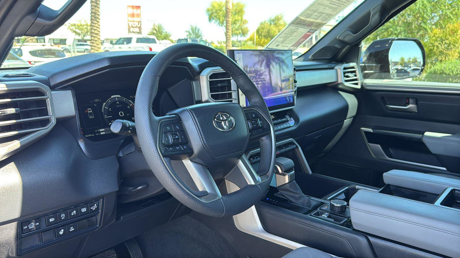 Used 2025 Toyota Tundra Limited image 25