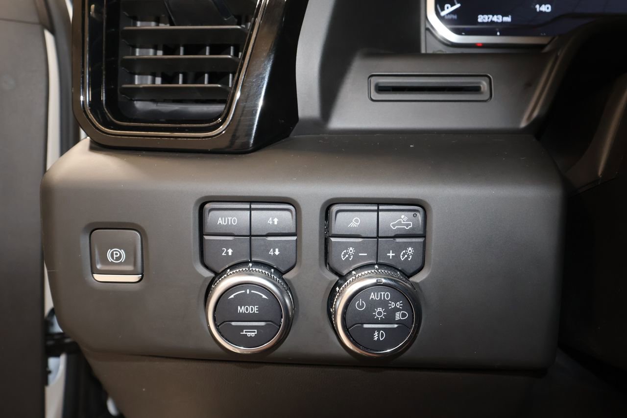 Certified 2024 GMC Sierra 1500 AT4 w/ AT4 Carbonpro Edition image 11