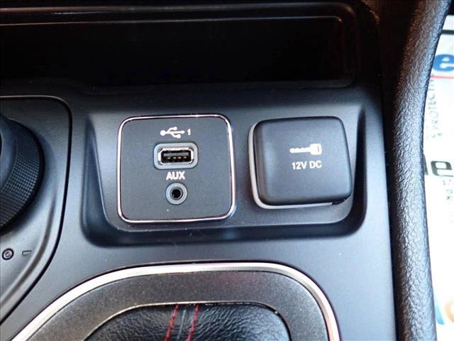 Used 2021 Jeep Cherokee Trailhawk w/ Sun, Sound & Nav Group AWD/4WD image 18