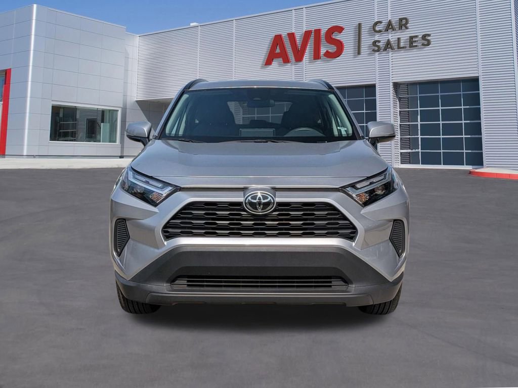 Used 2025 Toyota RAV4 XLE AWD/4WD image 10