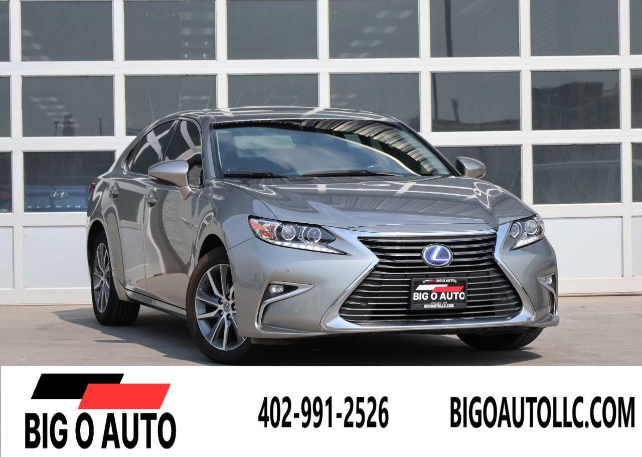 Used 2018 Lexus ES 300h w/ Navigation Package FWD image 1